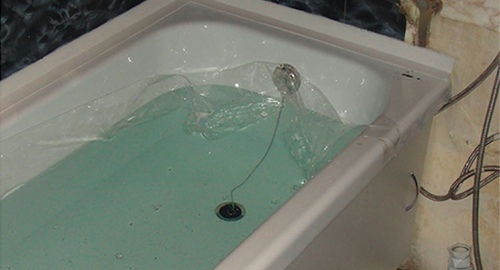 Установкой акрилового вкладыша | Яровое